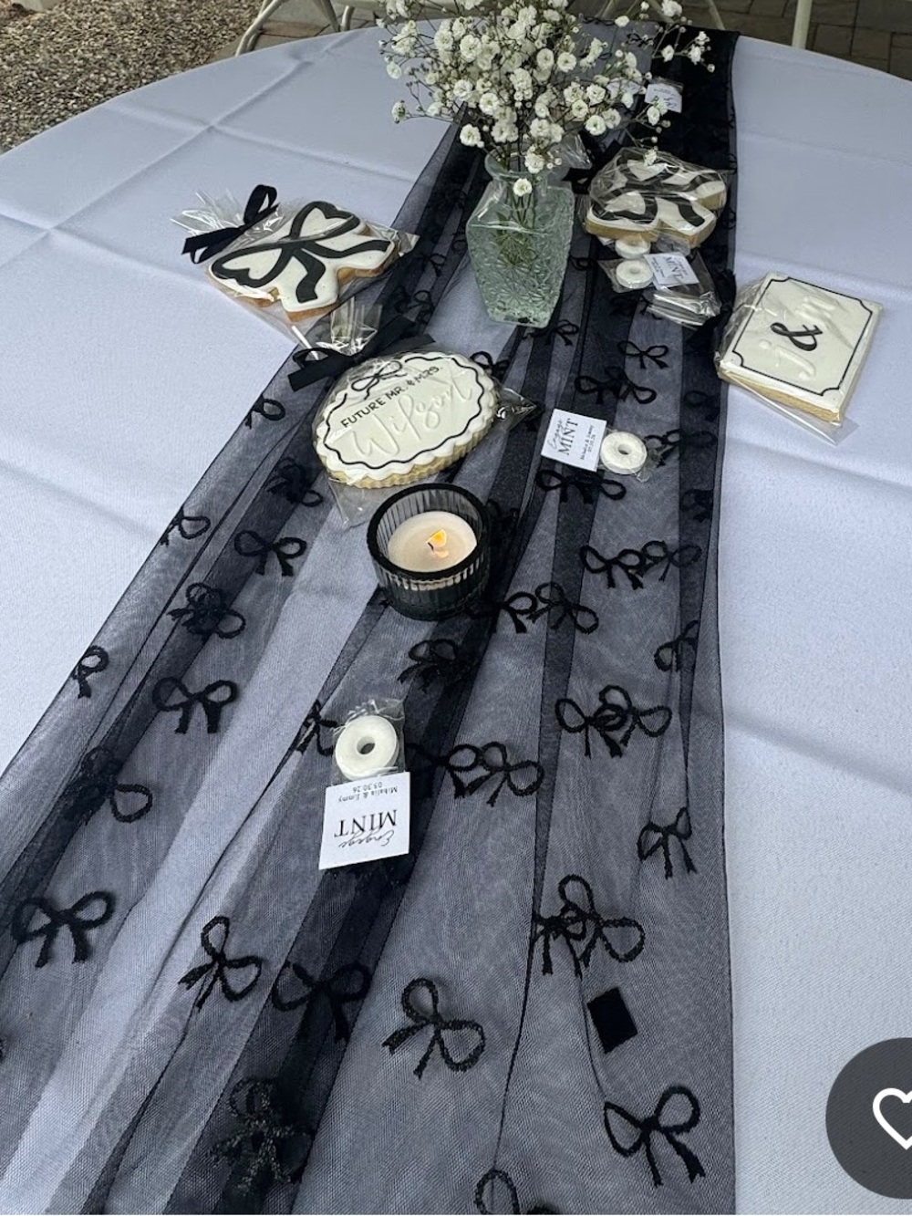 Black Bow Runner only